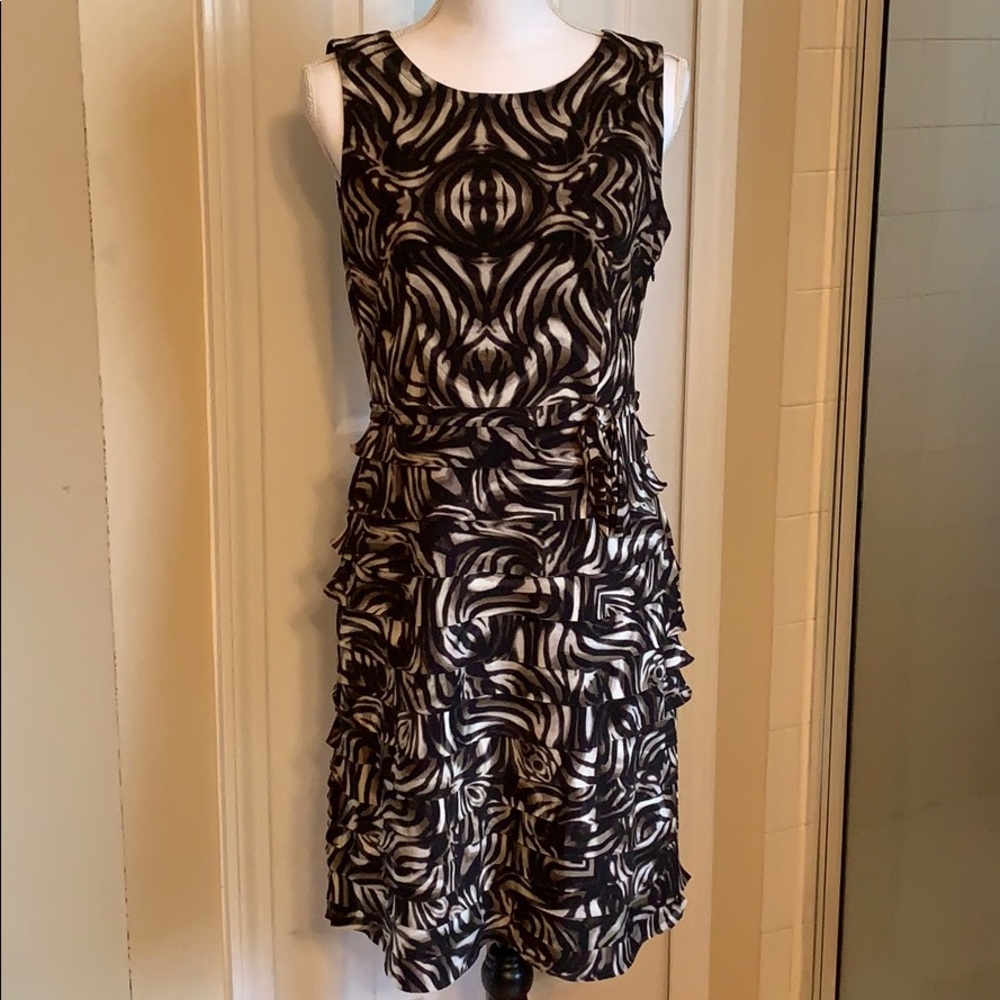 Taylor sleeveless mini ruffle dress size 6